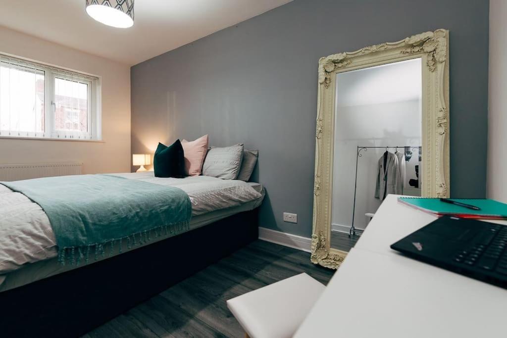 Park & Relax In 1Bd Central Liverpool Home Екстериор снимка