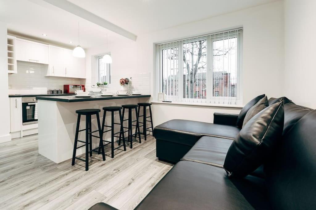 Park & Relax In 1Bd Central Liverpool Home Екстериор снимка